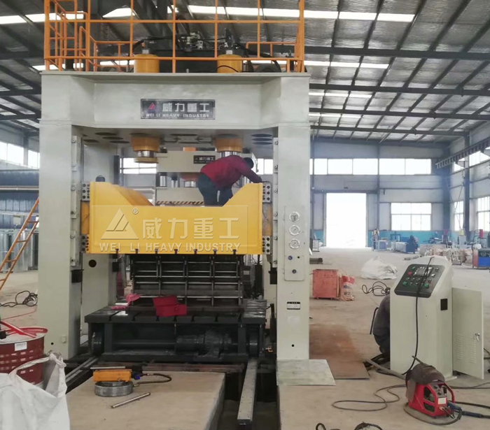 315噸框架式液壓機生產(chǎn)廠家1