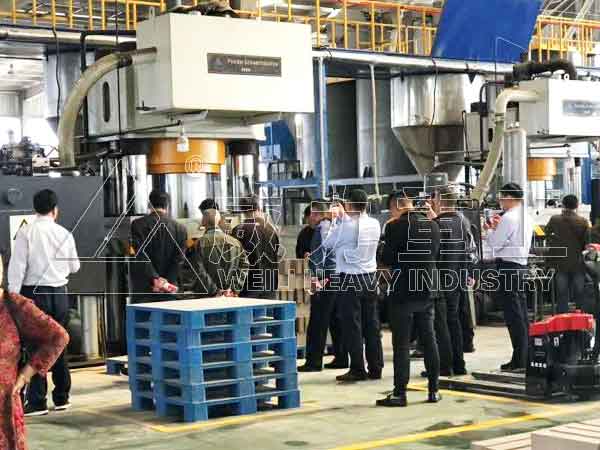 安徽蚌埠客戶采購(gòu)全自動(dòng)耐火磚液壓機(jī)