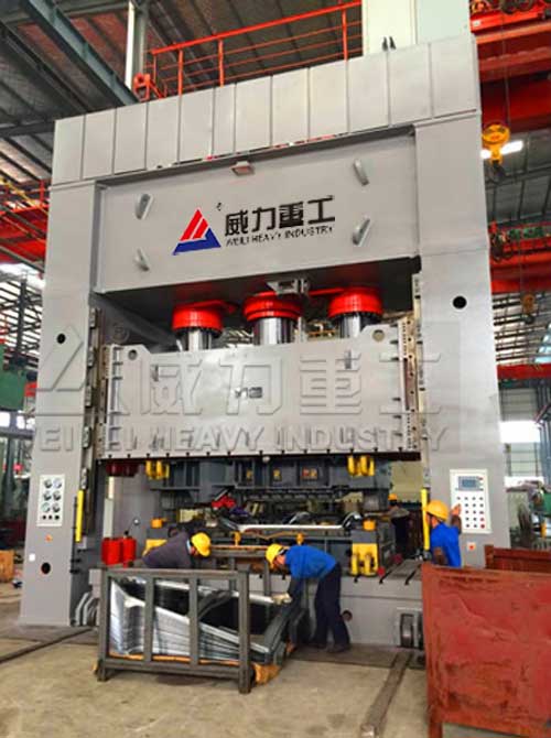 3600噸液壓機(jī)_3600T四柱液壓機(jī)_3600噸框架式油壓機(jī)