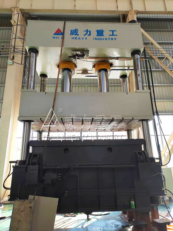 汽車板金件拉伸液壓機-800噸四柱液壓機(液壓墊